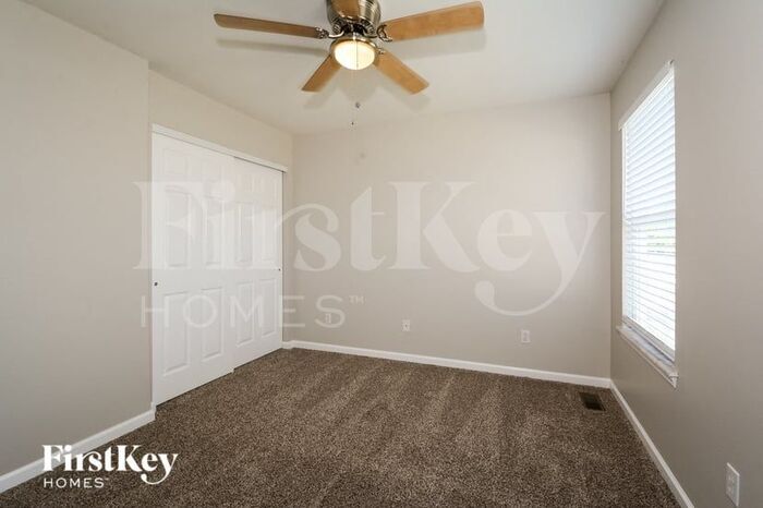 Building Photo - 203 Dardenne Run Ct