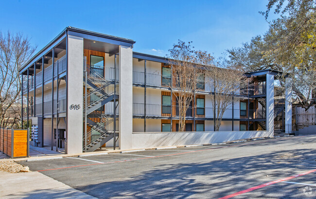 Primary Photo - West 7th St Flats