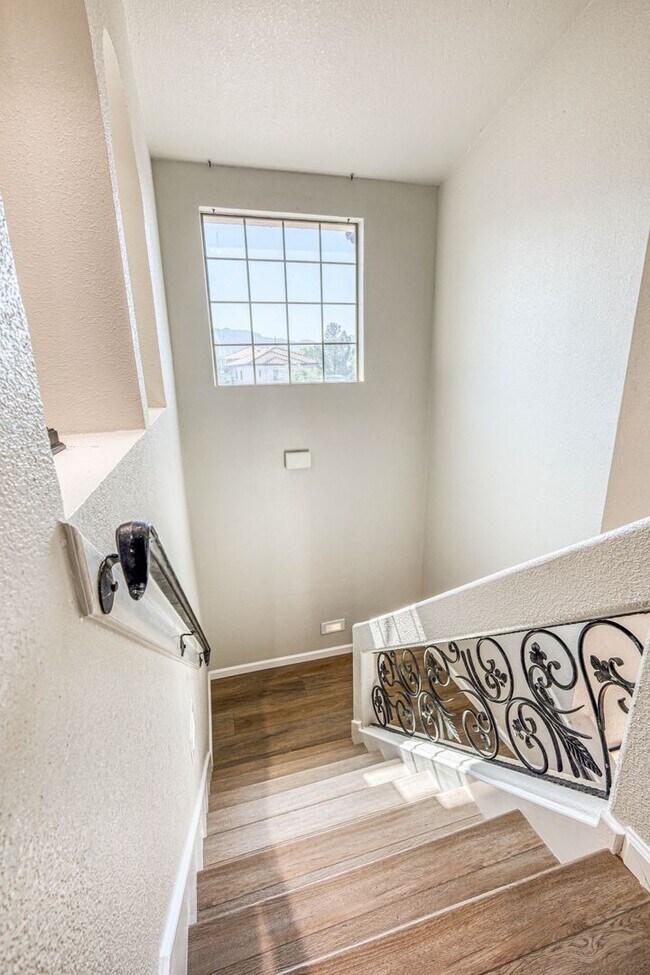 Building Photo - 1627 Brillo Del Sol Ct