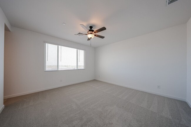 Building Photo - 4-Bedroom Home in Mystic at Lake Pleasant