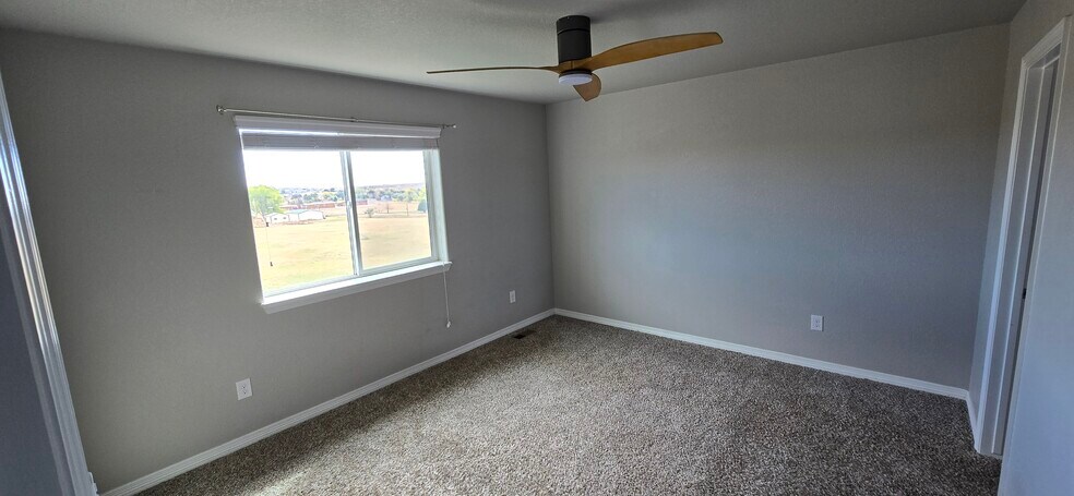 Master bedroom - 6081 Anders Ridge Ln