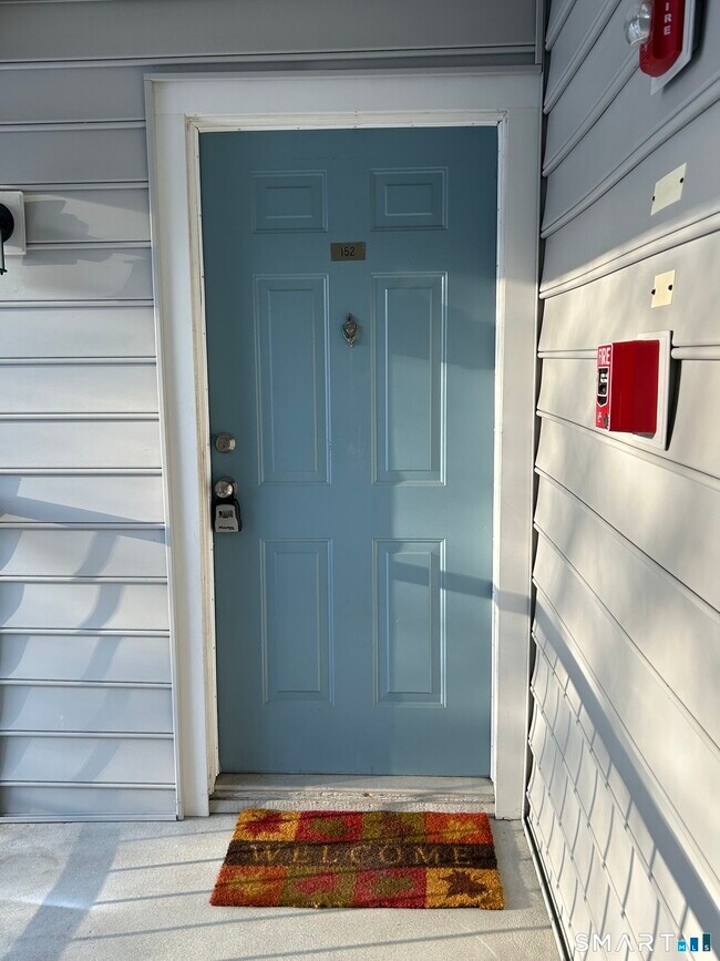 Building Photo - 82 Crown Knoll Ct