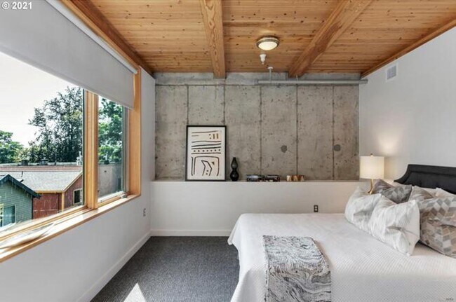 Building Photo - Urban Retreat in the Heart of Mississippi w/ Reserved Parking – 2bd/1.bath Upscale Condo