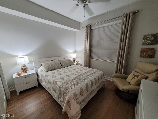 Building Photo - 10530 Amiata Way