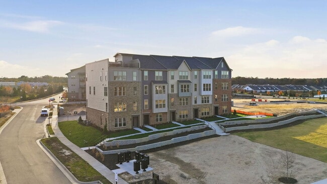 Building Photo - 6919 Cosby Vlg Ter