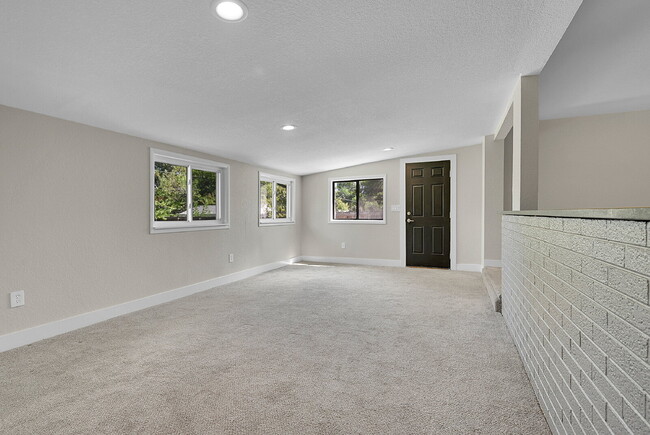 Building Photo - $3,195.00, 4 bed, 3 bath located in Arvada.