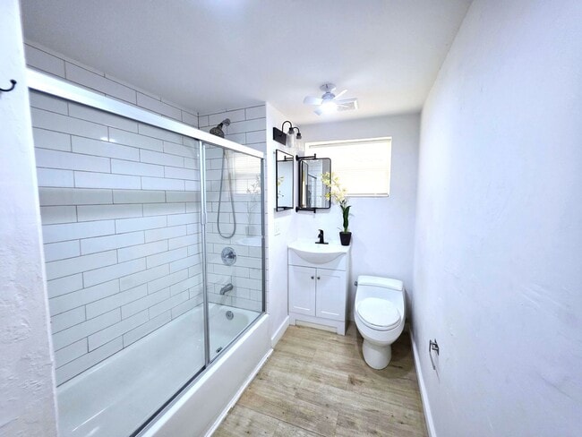 Building Photo - Vero Beach Rentals. Vero Beach Rent, LLC and Property Management Company