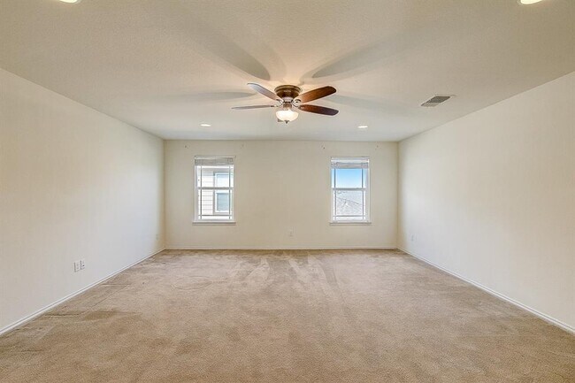 Building Photo - 5912 Sardinia Dr