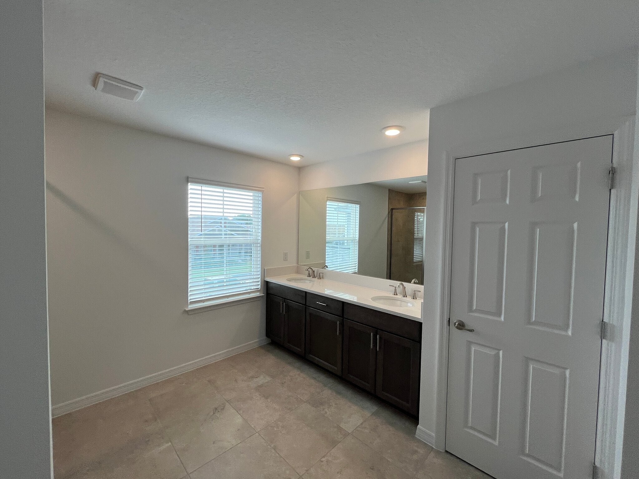 Building Photo - 5728 SW 71st Ct