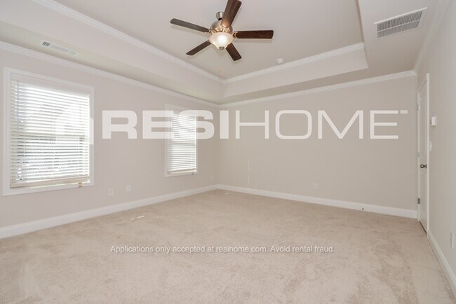 Building Photo - 3038 Faireno Pl