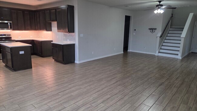 Building Photo - 232 Syrah Ct