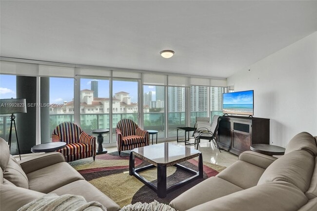 Building Photo - 19955 NE 38th Ct