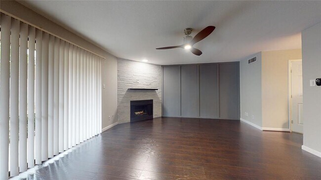 Building Photo - 14911 Wunderlich Dr