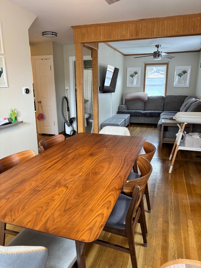 Building Photo - 4224 New England Ave