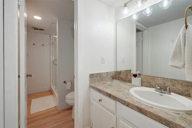 Building Photo - 4159 Steck Ave