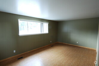 Building Photo - Great 2 Bedroom Apartment