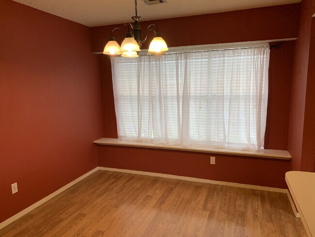 Building Photo - 1302 N Flamingo Rd