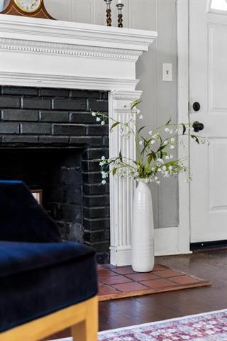 Building Photo - 1310 W Morton St