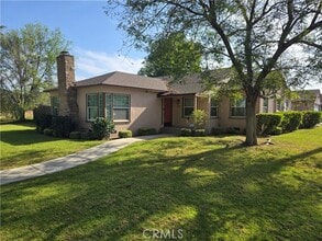 Building Photo - 1501 N Lowell St