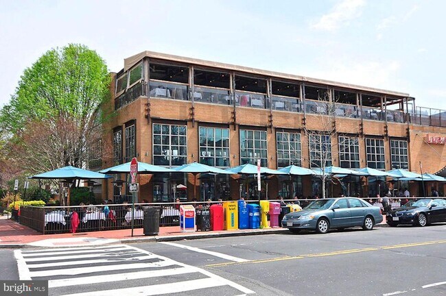 Building Photo - 1925 16th St NW