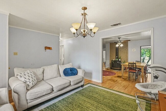 Building Photo - 5304 Westhaven Dr