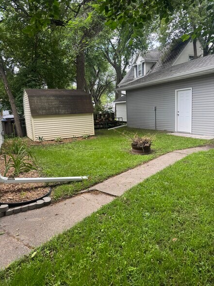 Backyard - 1006 10th St N