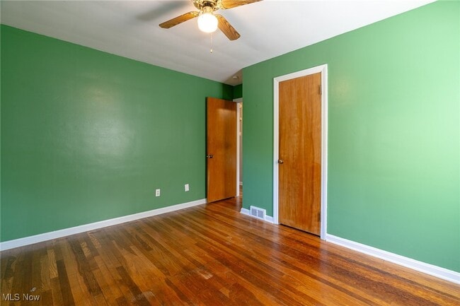 Building Photo - 4880 Anderson Rd