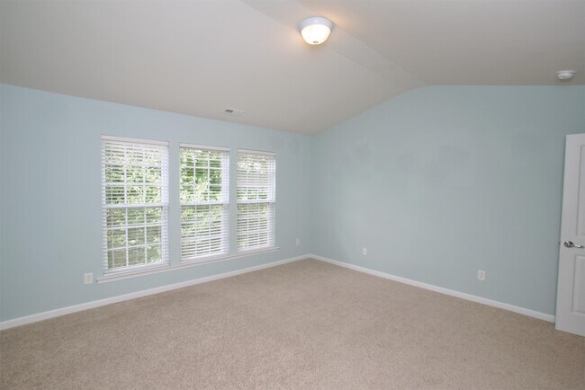 Building Photo - 2105 Corwith Dr