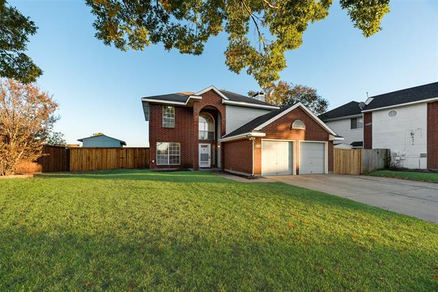 Building Photo - 1507 Lakeshore Dr