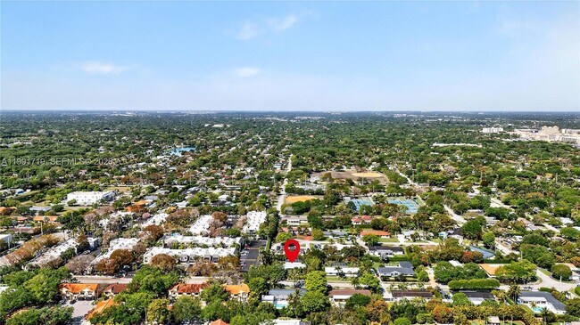 Building Photo - 10142 SW 79th Ave