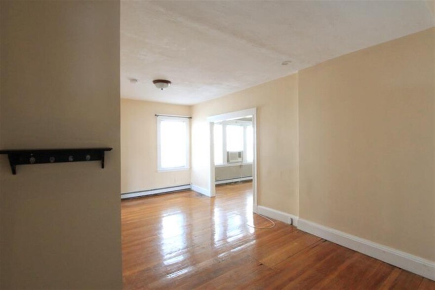 Building Photo - 23 Bonner Ave
