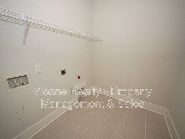 Building Photo - 2874 Stonestown Dr