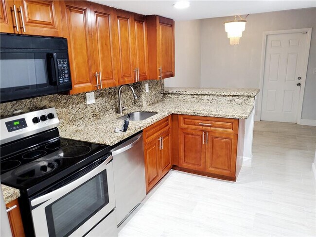 Building Photo - 2743 NW 47th Terrace