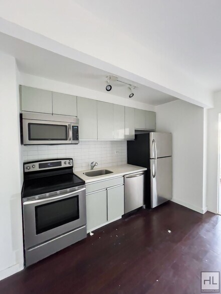 Building Photo - STANHOPE STREET / Spacious Bushwhick 2-Bed...