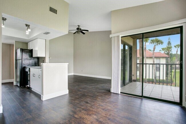 Building Photo - 1346 Stearman Ct