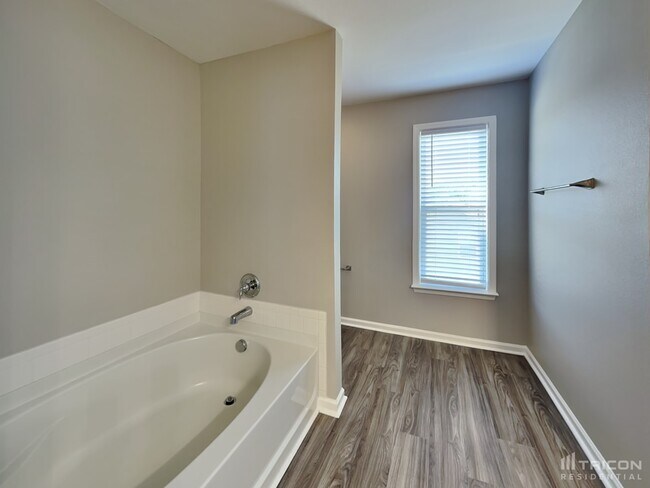 Building Photo - 188 Boiling Brook Dr