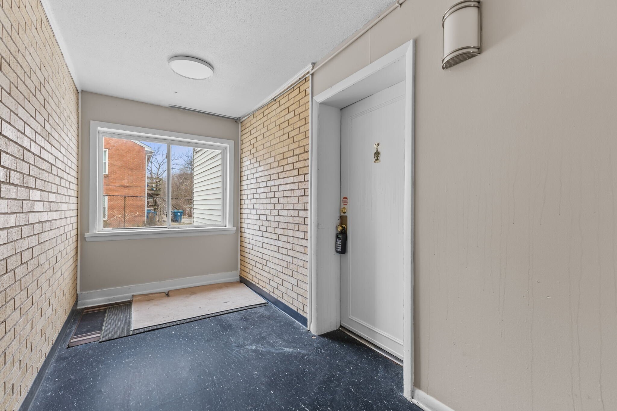 Building Photo - 5936 Radnor Rd