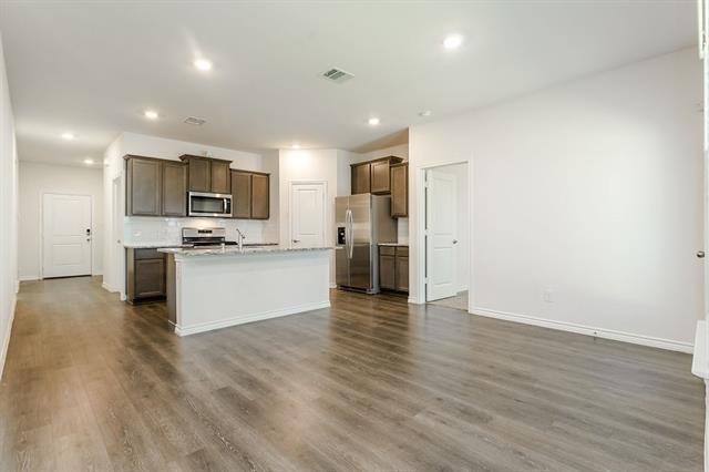 Building Photo - 406 Saddle Club Way
