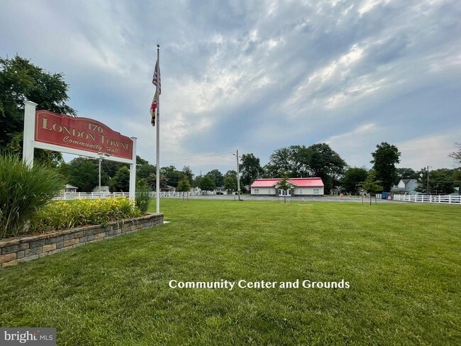 Building Photo - 1615 Grange Rd