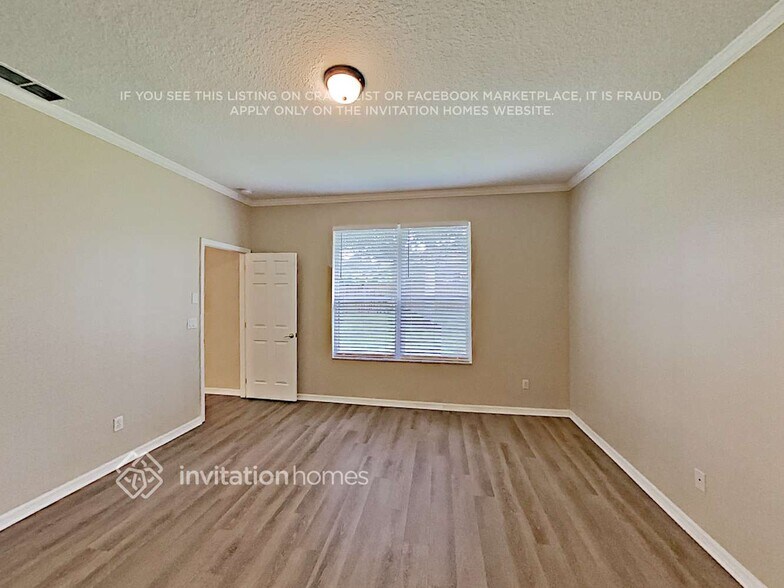 Building Photo - 3713 Fallscrest Cir