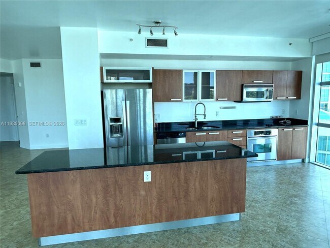 Building Photo - 3131 NE 188th St