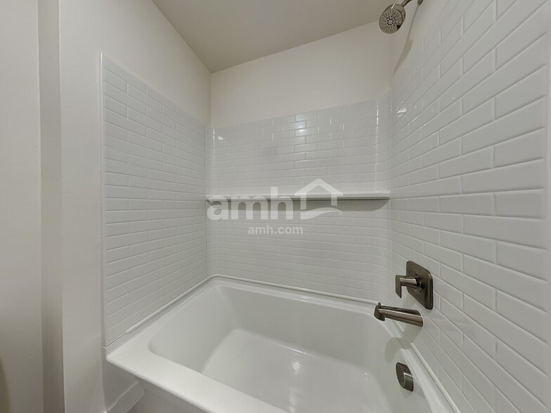 Building Photo - 7829 Verona Lp SW