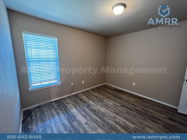 Building Photo - 2614 N Avenue P