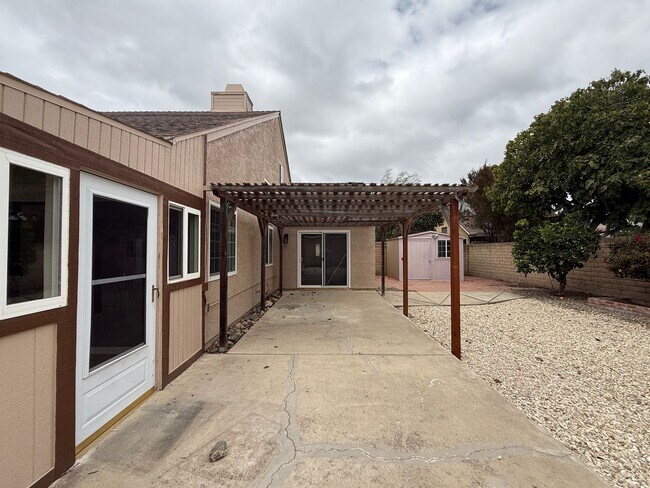 Building Photo - 1422 Eagle Ct