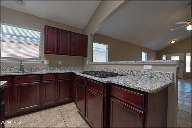 Building Photo - 6617 Berringer St