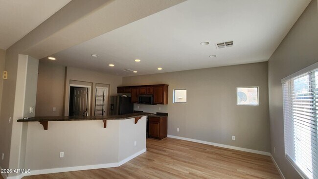 Building Photo - 41393 W Capistrano Dr