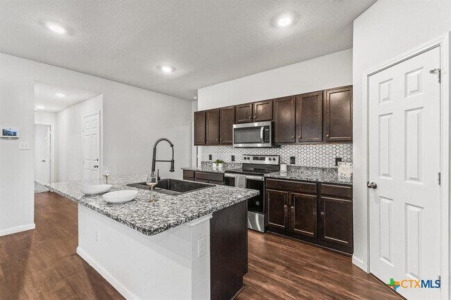 Building Photo - 132 Ragnar Dr