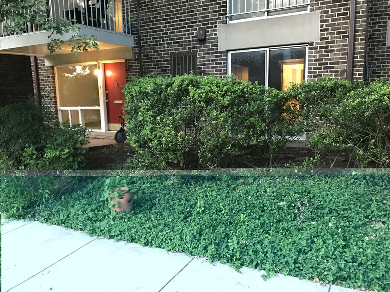 Building Photo - 3306 Hewitt Ave