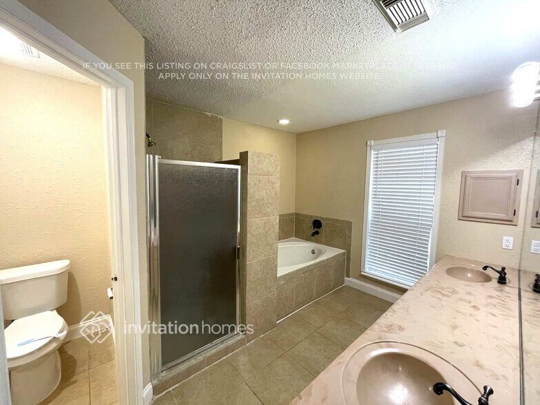Building Photo - 3242 Eagle Ridge Way