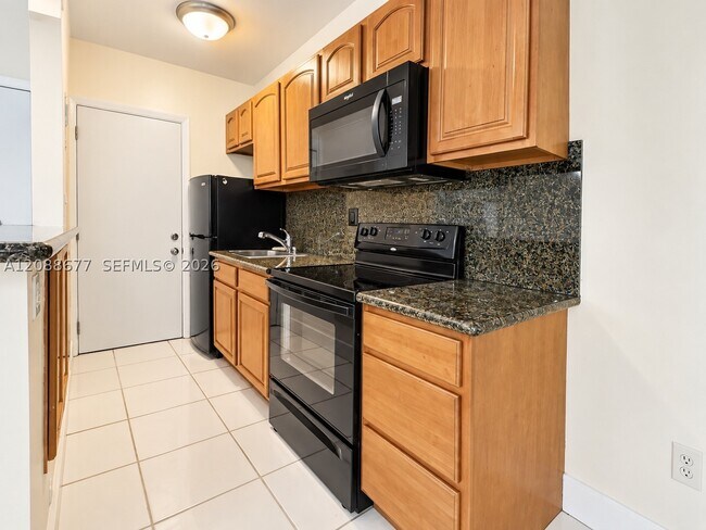 Building Photo - 6310 SW 79th St